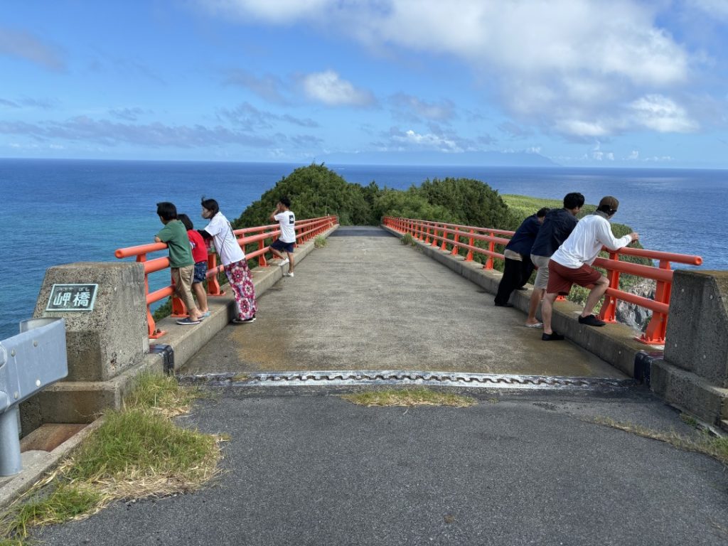 硫黄島の岬橋