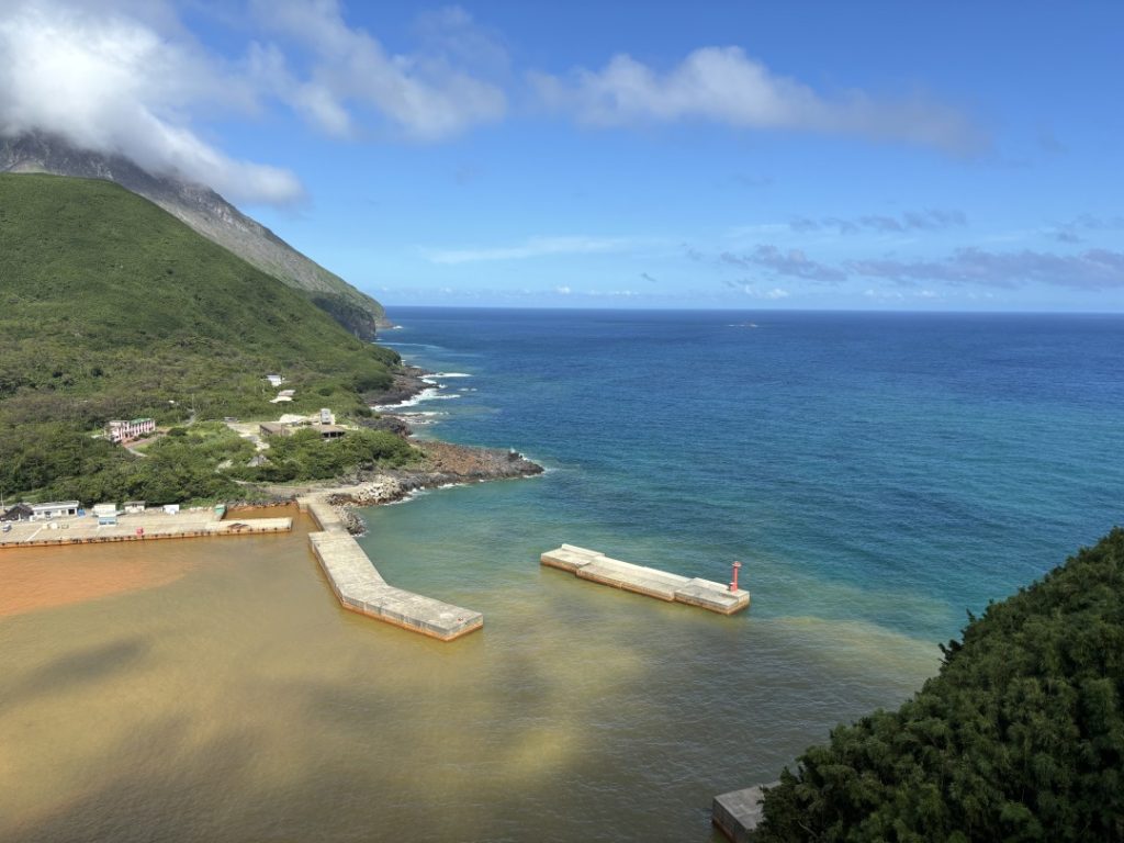 硫黄島の海